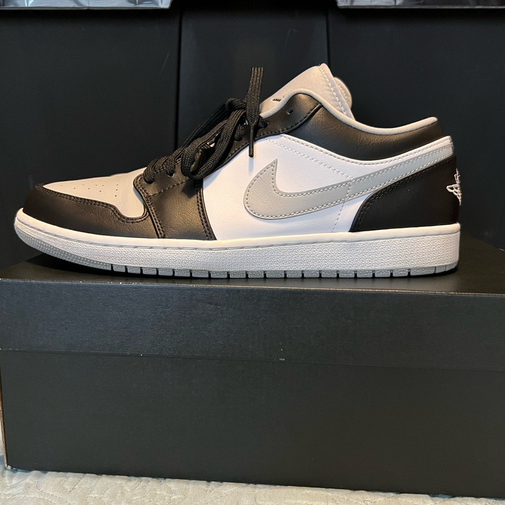 Jordan 1 Low Black/Smoke Grey Used Size 11